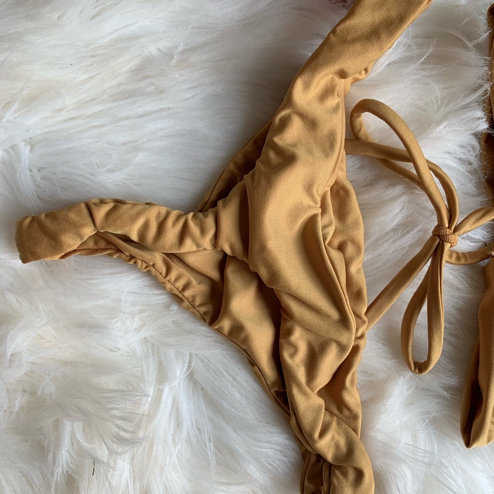 GOOSEBERRY SEASIDE/INTIMATES - Picture 3 of 3